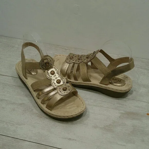 Cliffs White Mountain Camryn Metallic Gold Embellished Comfort Sandals Size 9.5 - Picture 6 of 11